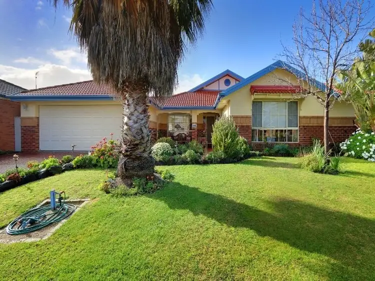 93 Victoria Street, Safety Beach VIC 3936