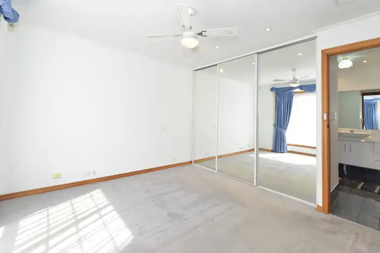 Fifth view of Homely house listing, 27 Oakhill Crescent, Morphett Vale SA 5162