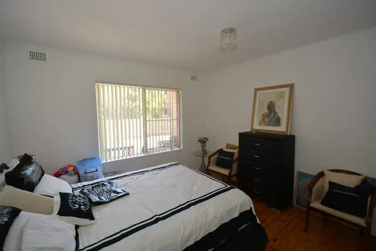 Fifth view of Homely apartment listing, 2/10 Peterborough Avenue, Lake Illawarra NSW 2528