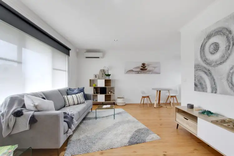 2/25 Barkly Street, Mornington VIC 3931