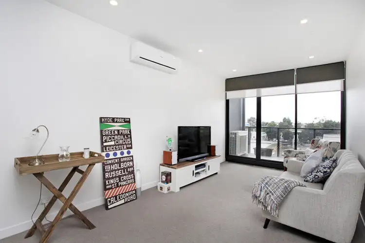 Fourth view of Homely apartment listing, 303/401 Hampshire Road, Sunshine VIC 3020