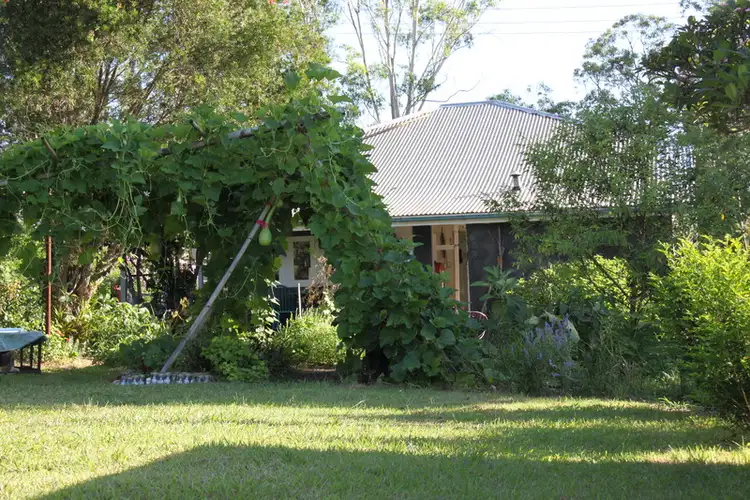 24 Queen St, Cooran QLD 4569