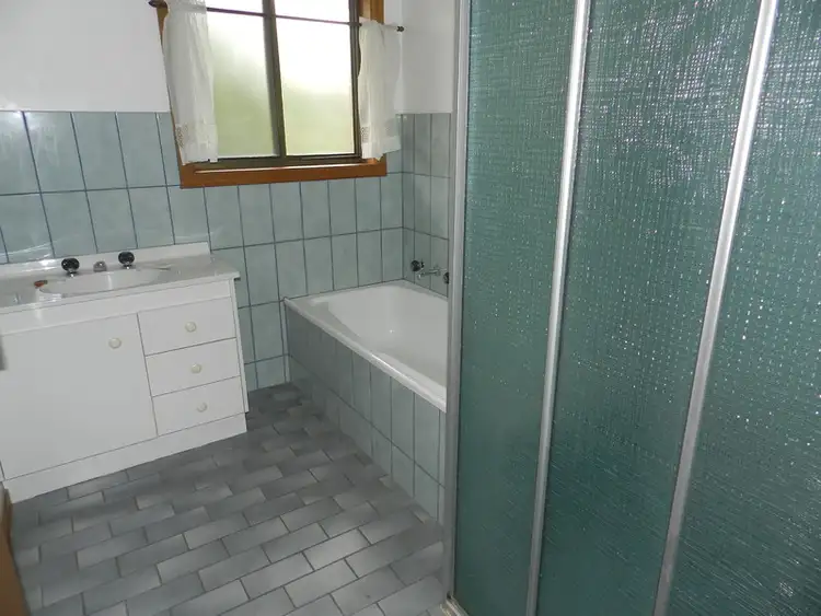 Fourth view of Homely house listing, 6 Derwent Court, Shepparton VIC 3630
