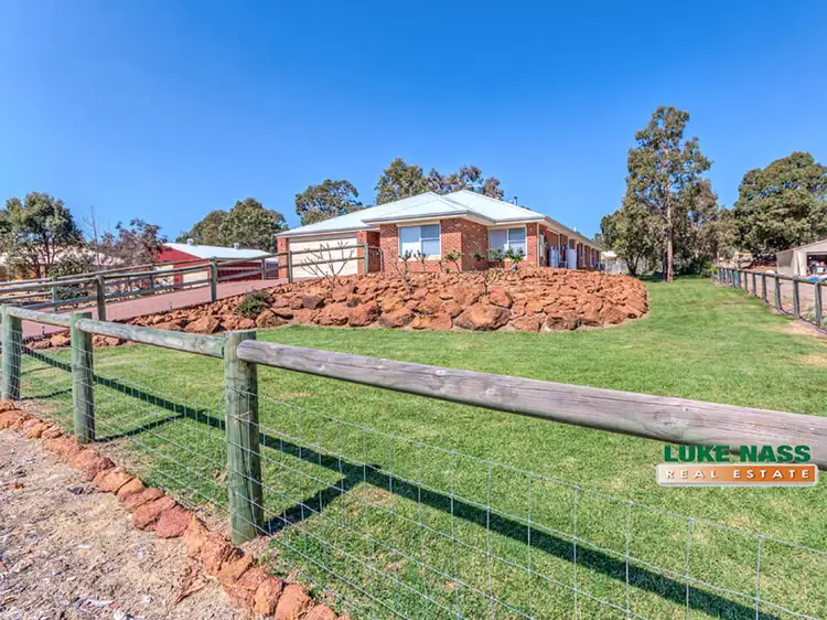 26 Aviemore Drive, Bedfordale WA 6112