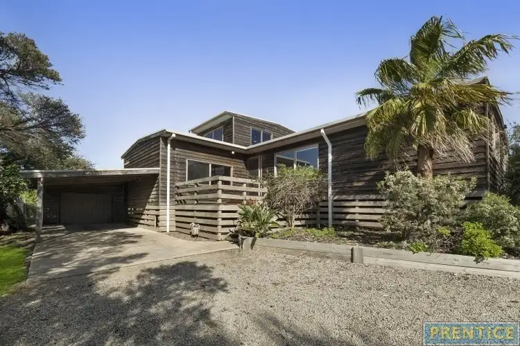 11 Roslyn Street, Rye VIC 3941