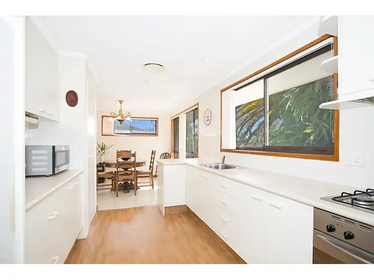 Second view of Homely house listing, 5 McIlwain Drive, Mermaid Waters QLD 4218