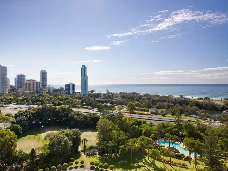 53/8 Admiralty Drive, Paradise Waters QLD 4217