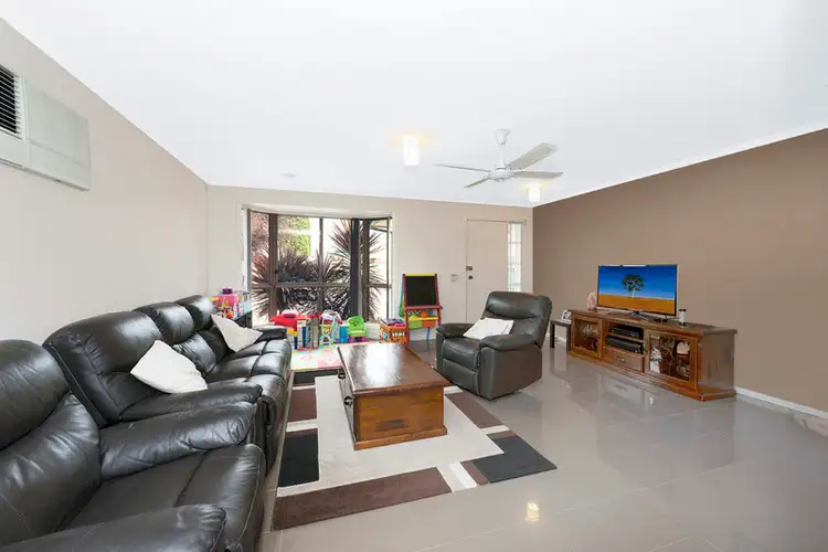 Third view of Homely unit listing, 2/99 Grenda Drive, Mill Park VIC 3082