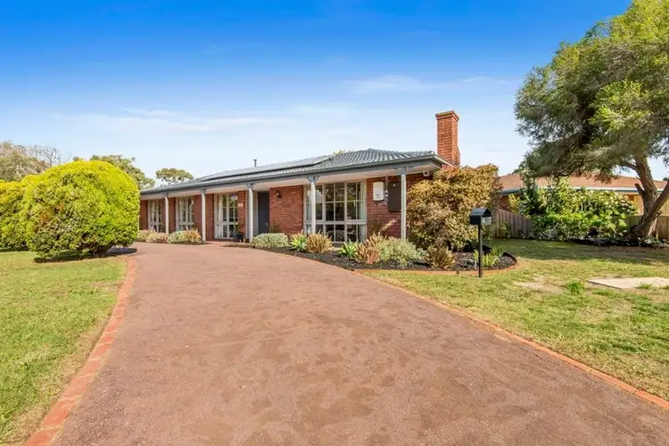 8 Yarrabin Drive, Mount Martha VIC 3934