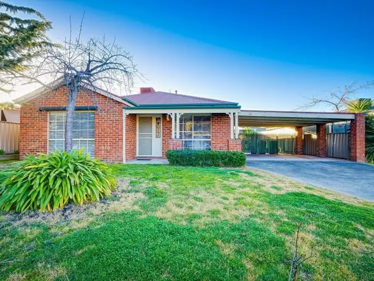 14 Thomas Place, Wodonga VIC 3690