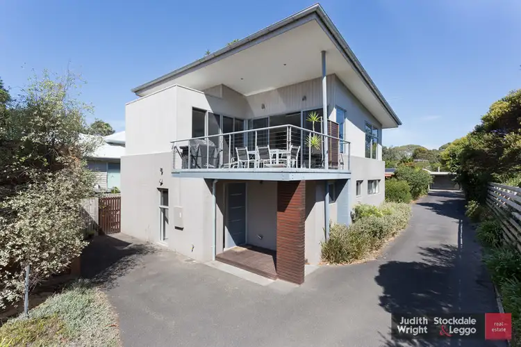 2/38 Stradbroke Avenue, Cowes VIC 3922