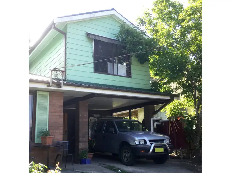 8A Brook Street