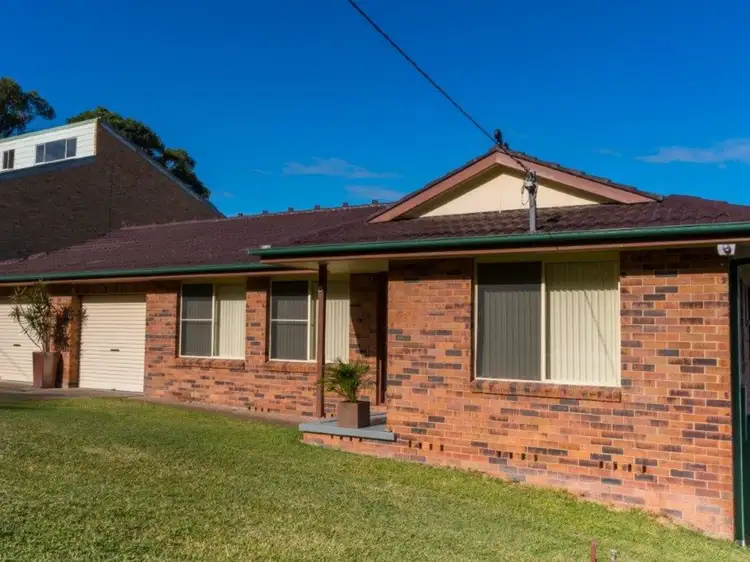 8 Transfield Avenue, Edgeworth NSW 2285