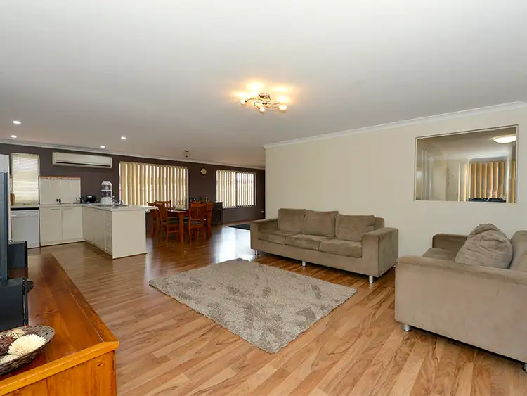 101 Granesse Drive, Ellenbrook WA 6069