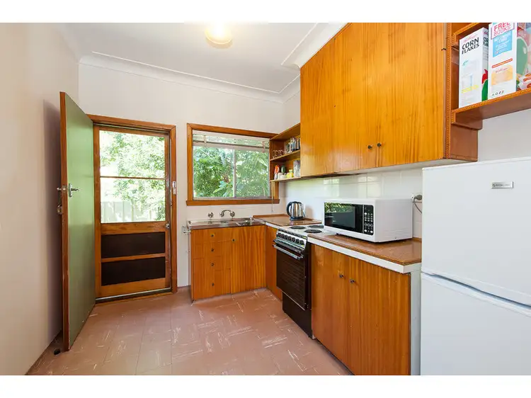 Third view of Homely unit listing, 2/611 Olive Street, Albury NSW 2640