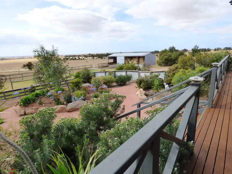 711 Stirlings Road, Tumby Bay SA 5605