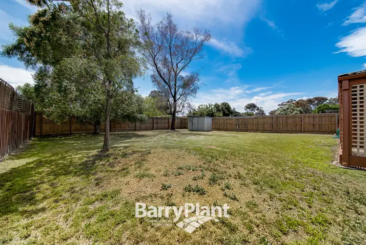 Third view of Homely house listing, 5 Tania Court, Pakenham VIC 3810
