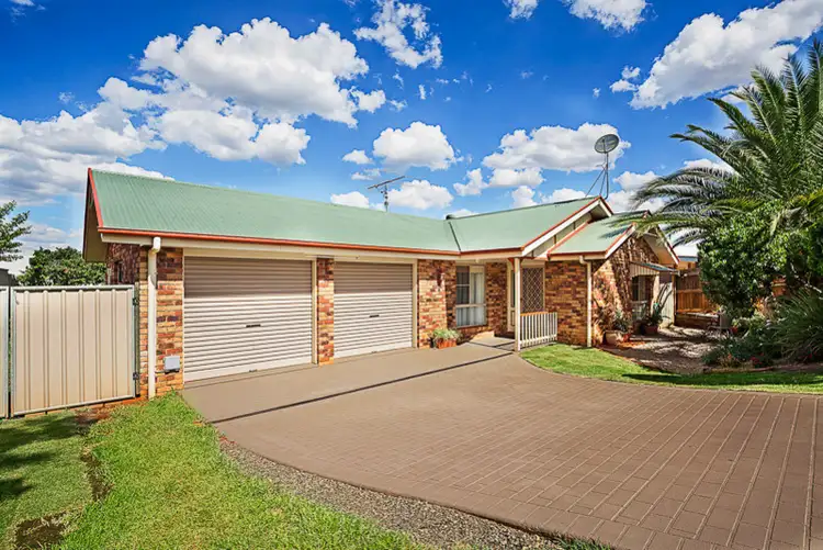 16 Muller Street, Kearneys Spring QLD 4350