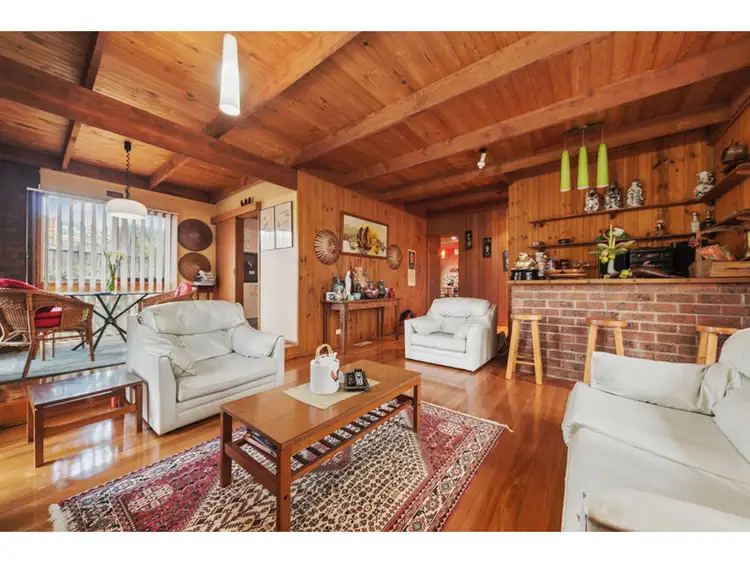 Second view of Homely house listing, 2 Jerome Court, Frankston VIC 3199