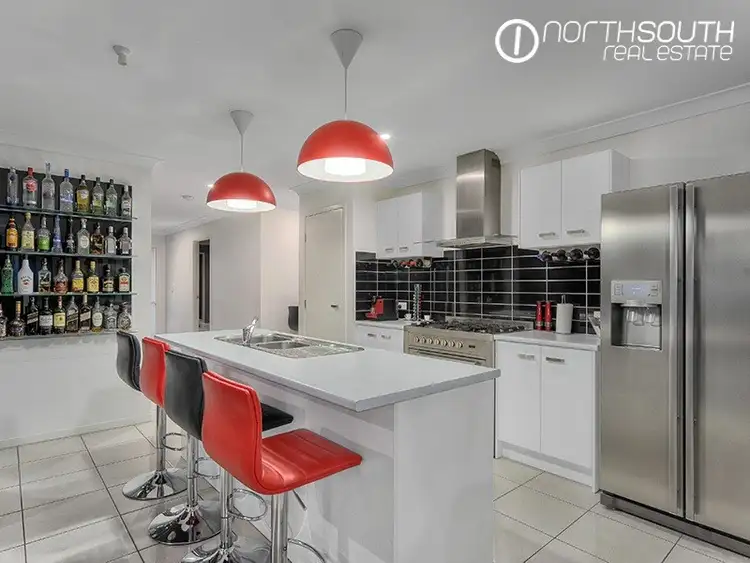 Second view of Homely house listing, 10 Gibbston Place, Doolandella QLD 4077