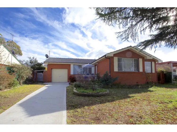 14 Miriyan Drive, Kelso NSW 2795