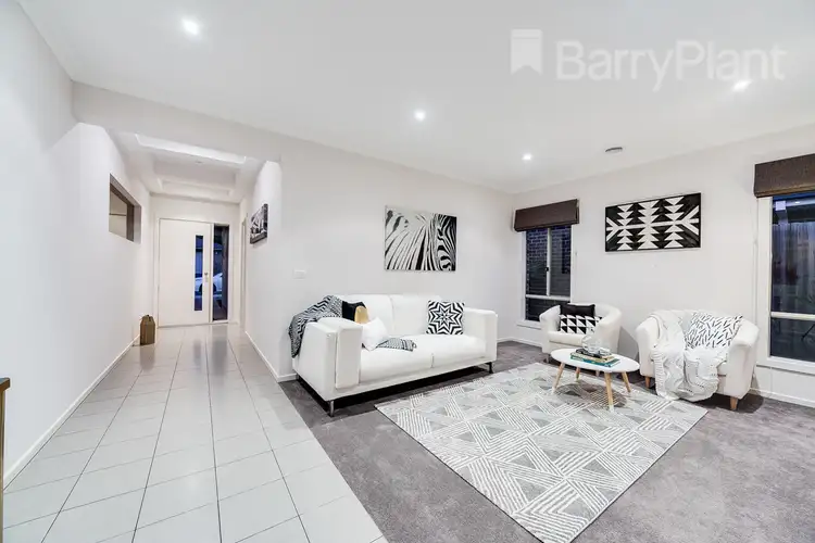 Sixth view of Homely house listing, 8 Isabella Court, Drouin VIC 3818