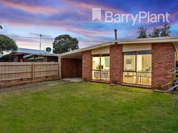 87 Second Avenue, Rosebud VIC 3939