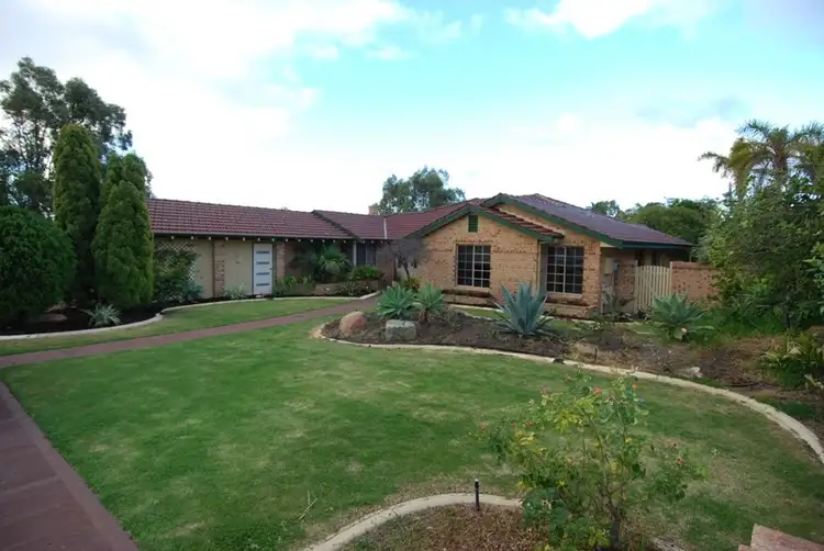18 Indooroopilly Place, Connolly WA 6027