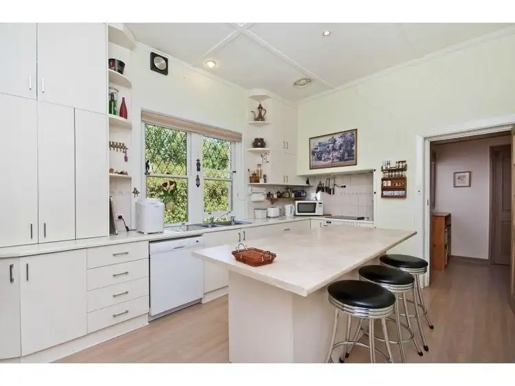 Fifth view of Homely house listing, 17 Brown Street, Hamilton VIC 3300