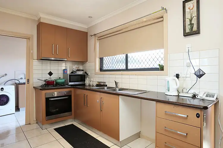 Third view of Homely unit listing, 2/17 DOROTHY Avenue, Sunshine VIC 3020