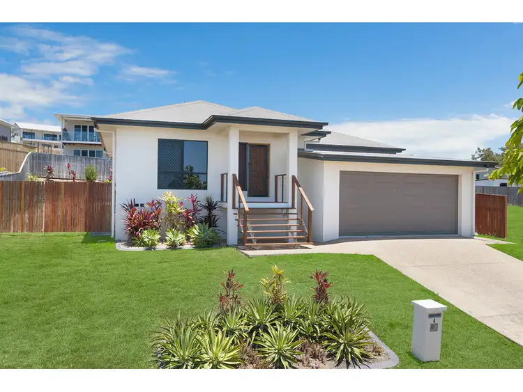 4 Deedes Crescent, Bushland Beach QLD 4818