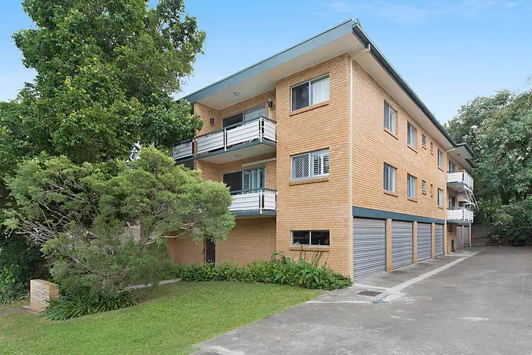 2/21 Lisson Grove, Wooloowin QLD 4030