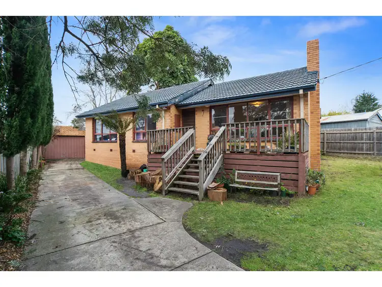 4 Gulwa Avenue, Frankston VIC 3199