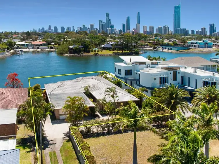 137 Monaco Street, Broadbeach Waters QLD 4218
