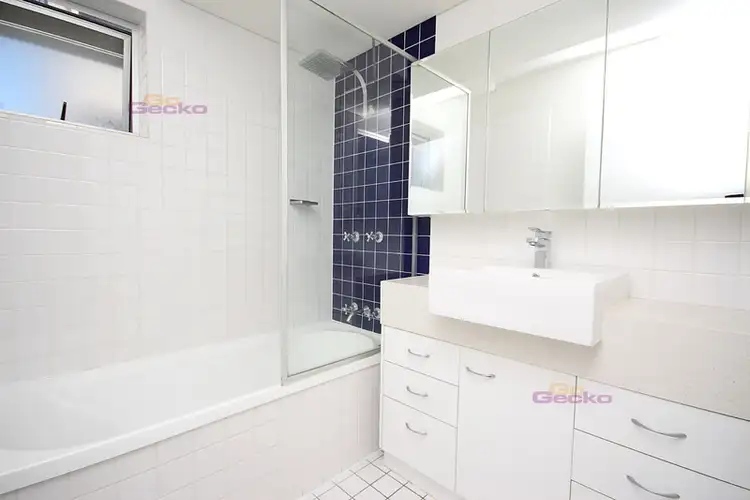 Sixth view of Homely apartment listing, 4/125 Robertson Street, Fortitude Valley QLD 4006