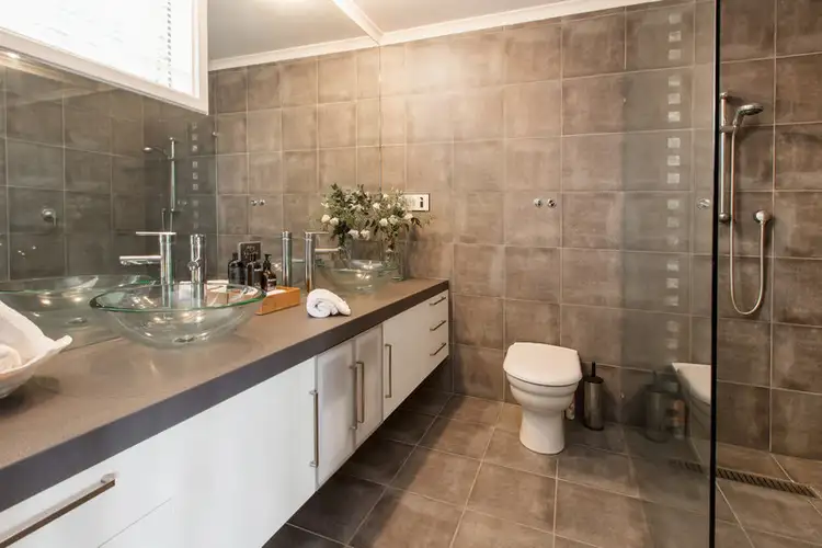 Second view of Homely house listing, 5 Lorrimore Close, Mount Eliza VIC 3930