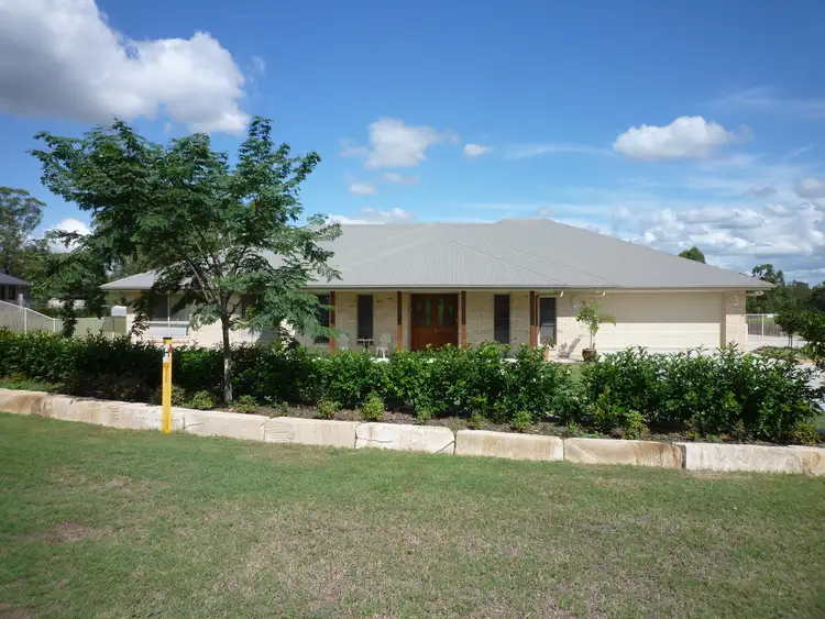 5 Lipizzaner Place, Pine Mountain QLD 4306