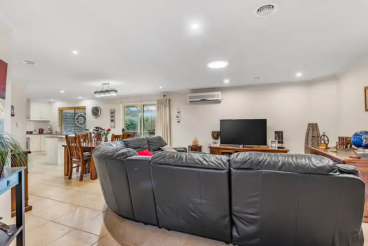 Fifth view of Homely house listing, 4 Sandstone Court, Mount Gambier SA 5290