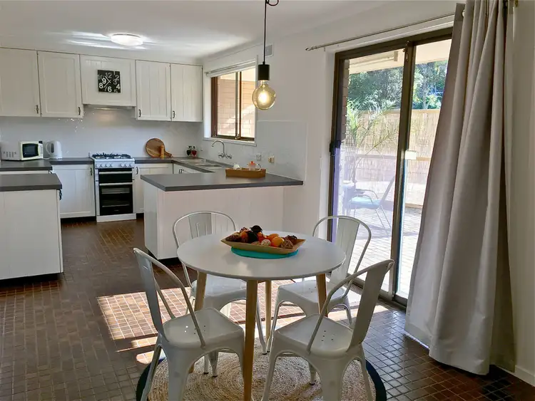 Fifth view of Homely unit listing, 2/204 Aspinall Street, Kangaroo Flat VIC 3555