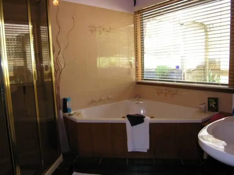 Sixth view of Homely house listing, 275 Peppin Drive, Bonnie Doon VIC 3720