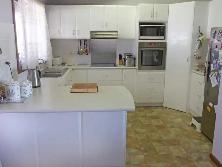 Second view of Homely house listing, 3 Japonica Place, Castletown WA 6450