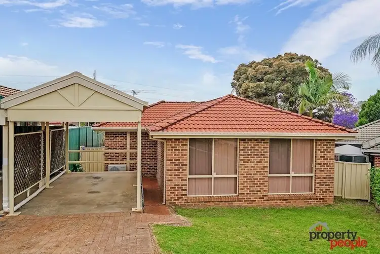 12 Ferrari Place, Ingleburn NSW 2565