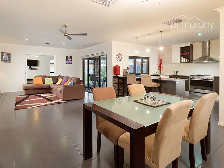 Fourth view of Homely house listing, 35 Whiteley Circuit, Baranduda VIC 3691