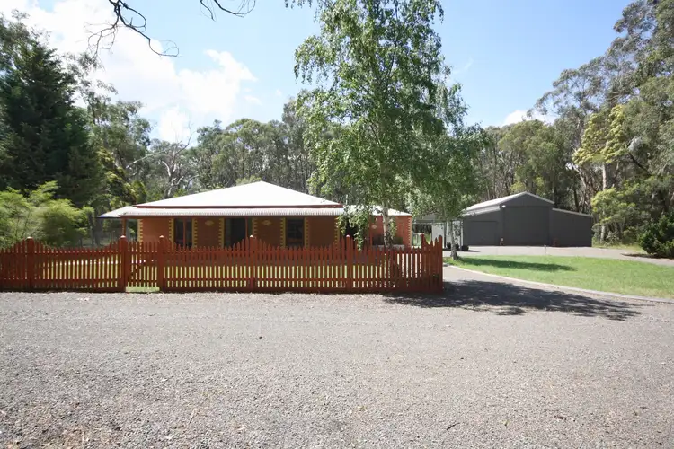 5 Howlett Road, Ross Creek VIC 3351