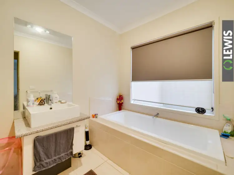 Sixth view of Homely house listing, 31 Songbird Crescent, South Morang VIC 3752