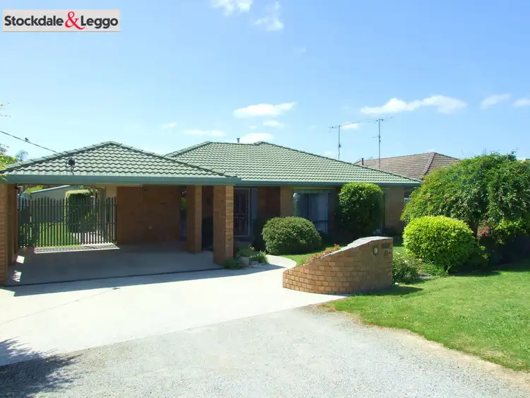 77 Coalville Road, Moe VIC 3825