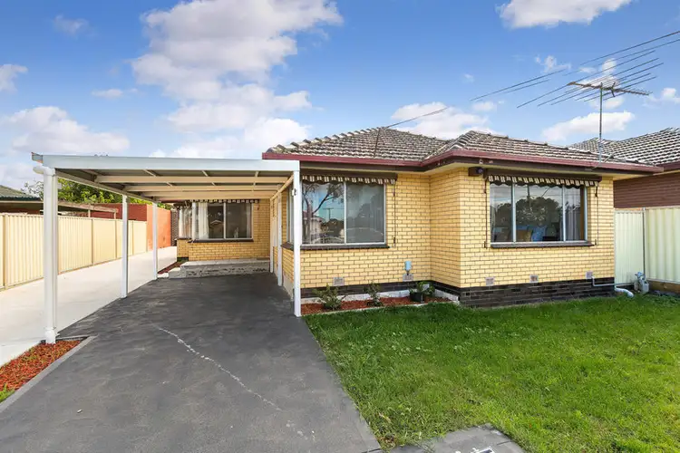 1/54 Whitesides Avenue, Sunshine West VIC 3020