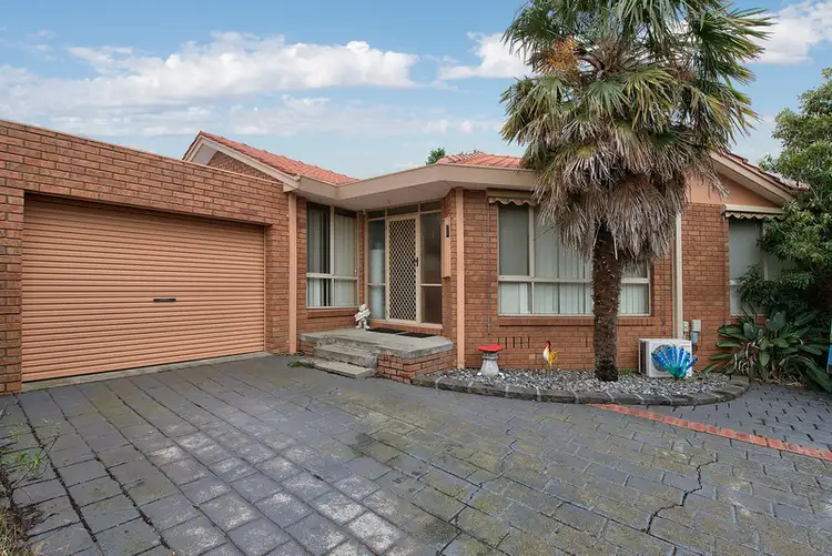 Main view of Homely unit listing, 2/35 Azalea Avenue, Mill Park VIC 3082