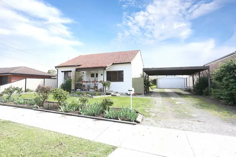 15 Adams Street, St Albans VIC 3021