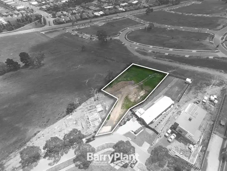 43 Highland Drive, Pakenham VIC 3810